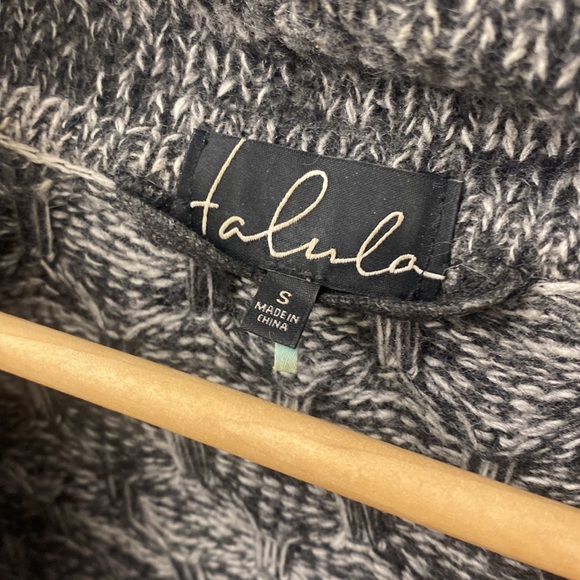 aritzia Talula cashmere blend cardigan - Picture 3 of 8